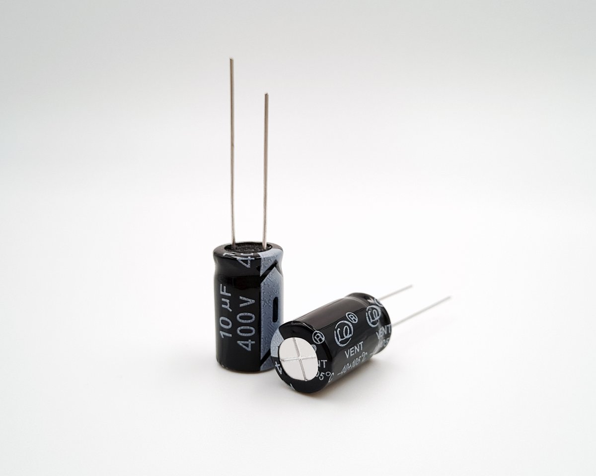 иѹ10uF/400V